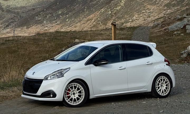 Peugeot 208 gtline - elaborata stage 1+