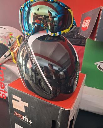 casco e occhiali sci o snowboard 