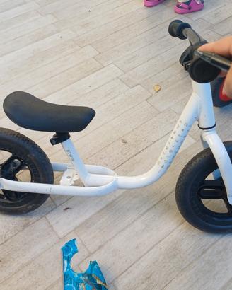 bici b twin senza pedali per bimbi