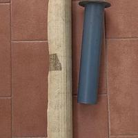 Dissuasore parcheggio in acciaio a bande rosse