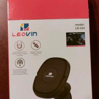 N. 3 supporti magnetici per cellulari, per auto.