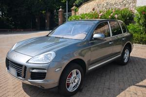 Porsche Cayenne Turbo 957