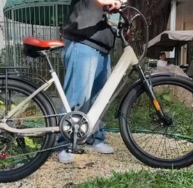 BICICLETTE E-BIKE 100KM🔋 CREMA NUOVE ULTIMA🔥