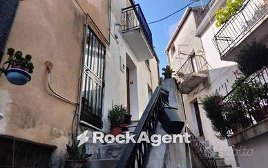 Casa indipendente di 90 m² con 2 locali a Gioiosa 