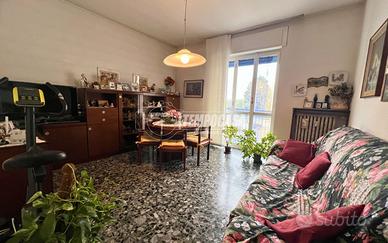 ampio Trilocale con tripla esposizione