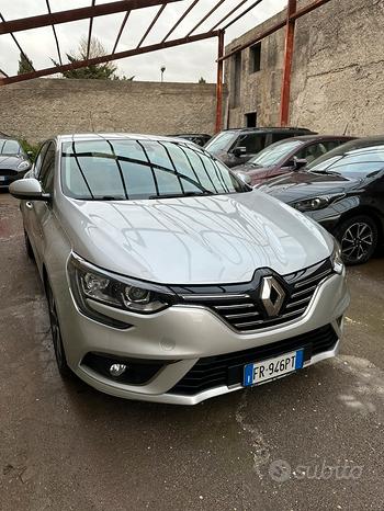 Renault megane berlina 1.5 diesel 2018