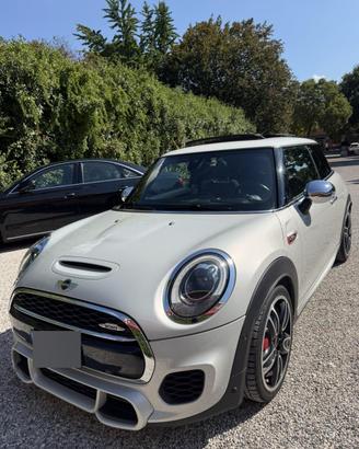 MINI COOPER JOHN COOPER WORKS 2.0 CHALLENGE EDIT.