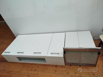 Serie completa di pensili per cucina