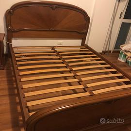 Letto con rete a doghe