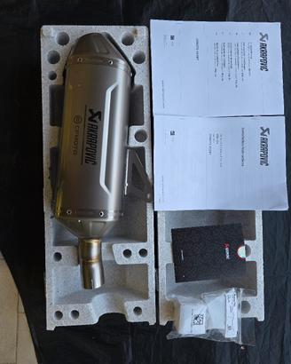 Terminale Akrapovic per CF Moto 450 MT