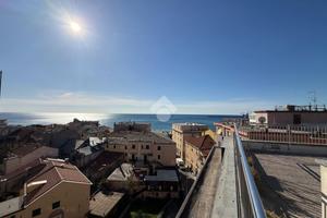 4 LOCALI A ALBISSOLA MARINA