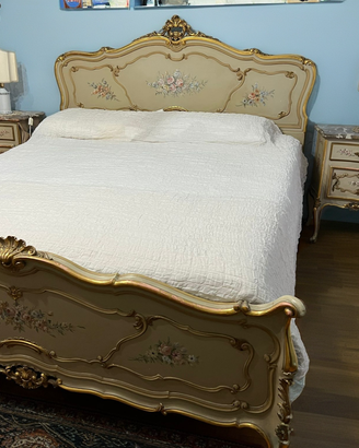 Camera da letto d’epoca decorata a mano – completa