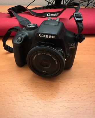 Canon Eos 2000D e accessori