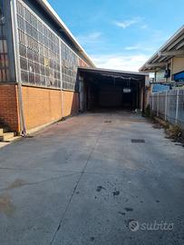 Capannone 400 mq con cortile