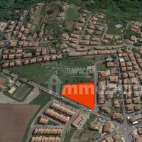 Terreno edificabile al centro del paese