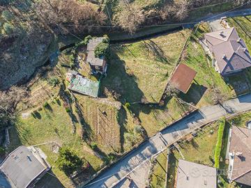 TERRENO SOLEGGIATO DI 1.280 MQ IN POSIZIONE DOM...