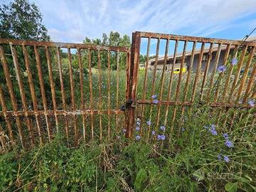 Immobile in asta di 560 m² con più di 5 locali a N