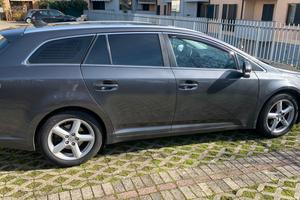 TOYOTA AVENSIS 1.6 BENZINA – EURO 5 ✨