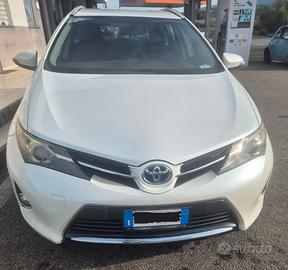 Toyota Auris TS 1.8 Hybrid Active plus