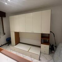 armadio componibile in buone condizioni