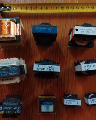 Lotto trasformatori con nucleo di ferrite