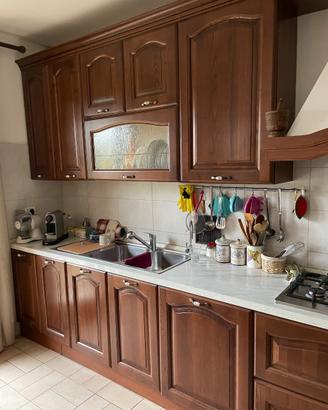 Cucina in legno massello