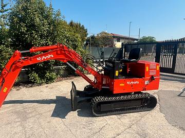 E198 ESCAVATORE KUBOTA 20 q.li
