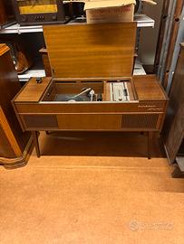 Giradischi Minerva Stereo degli anni '50-'60.