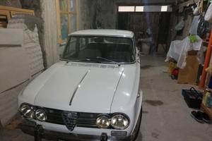 Giulia super 1600 biscione