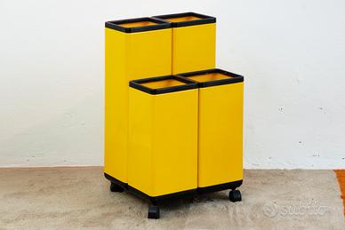 Vari oggetti di design