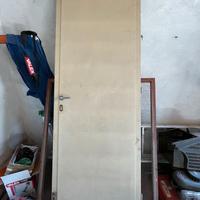 Portoncino d'ingresso legno BIANCO + chiavistello