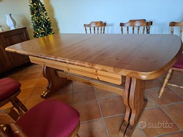Tavola in legno allungabile