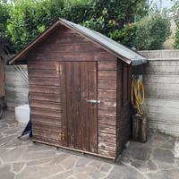 casetta di legno giardino