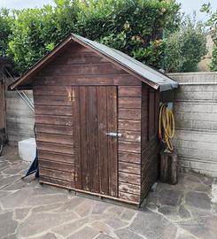 casetta di legno giardino