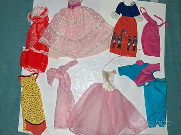 Lotto 8 vestitini di Barbie anni 70/era Superstar