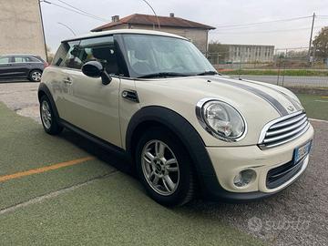 Mini Cooper 1600 benzina