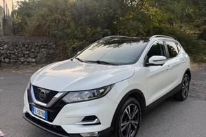 Nissan Qashqai 1.5 dCi Tekna tetto panoramico