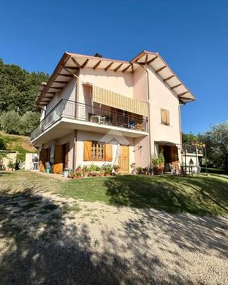 BIFAMILIARE A BOLSENA