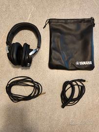 Yamaha HPH-MT8