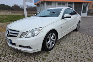 MERCEDES CLASSE E 220 COUPÈ 
