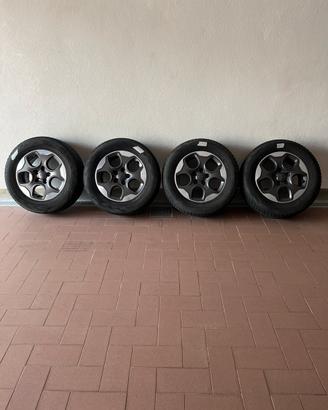 Cerchi 16” Jeep Renegade + Gomme invernali
