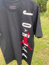 Jordan T-shirt Uomo Nera Jumpman Verticale