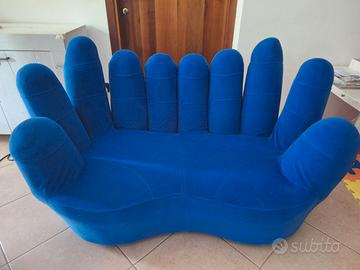 Divano di Design blu a forma di dita mani
