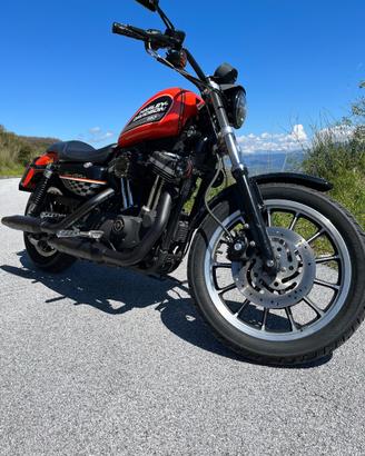 Harley davidson 883  R