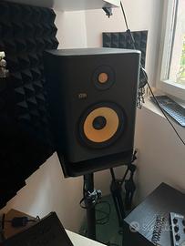 KRK rookit 8