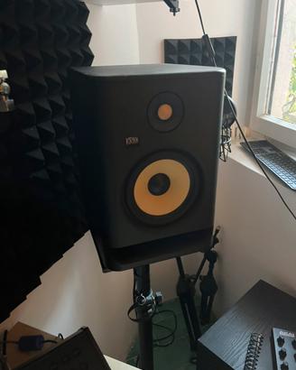 KRK rookit 8
