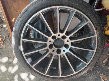 cerchione mercedes A180 amg