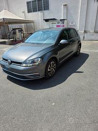 Volkswagen golf 7  1.6 115cv