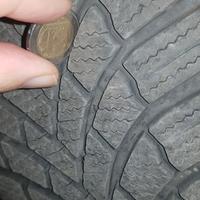Gomme da neve Bridgestone  205/60 R16 96H