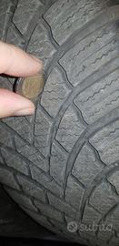 Gomme da neve Bridgestone  205/60 R16 96H
